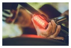 Éclairage Arrière Lezyne Strip Drive Pro Rear Noir -Éclairage Vélo Soldes Boutique unnamed file 305