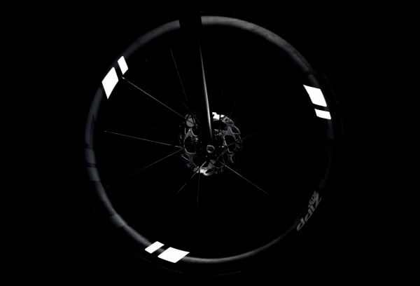 The Beam WHEEL FLASH 2.0 Silver | Réflecteurs Pour Roue De Vélo 5 The Beam WHEEL FLASH 2.0 Silver | Réflecteurs Pour Roue De Vélo – Image 3