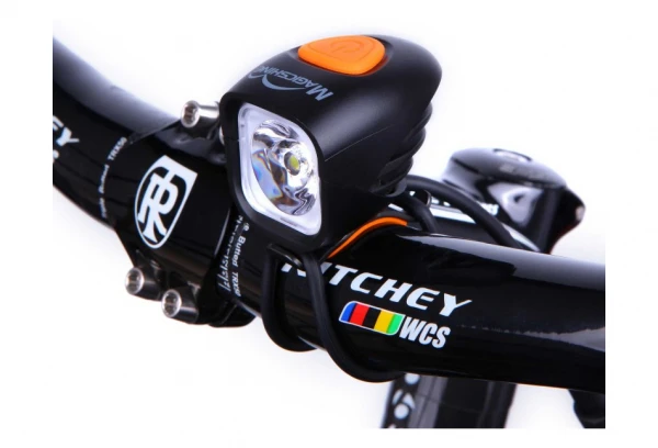 Éclairage Avant Magicshine MJ-900B Bluetooth Noir 4 Éclairage Avant Magicshine MJ-900B Bluetooth Noir – Image 2